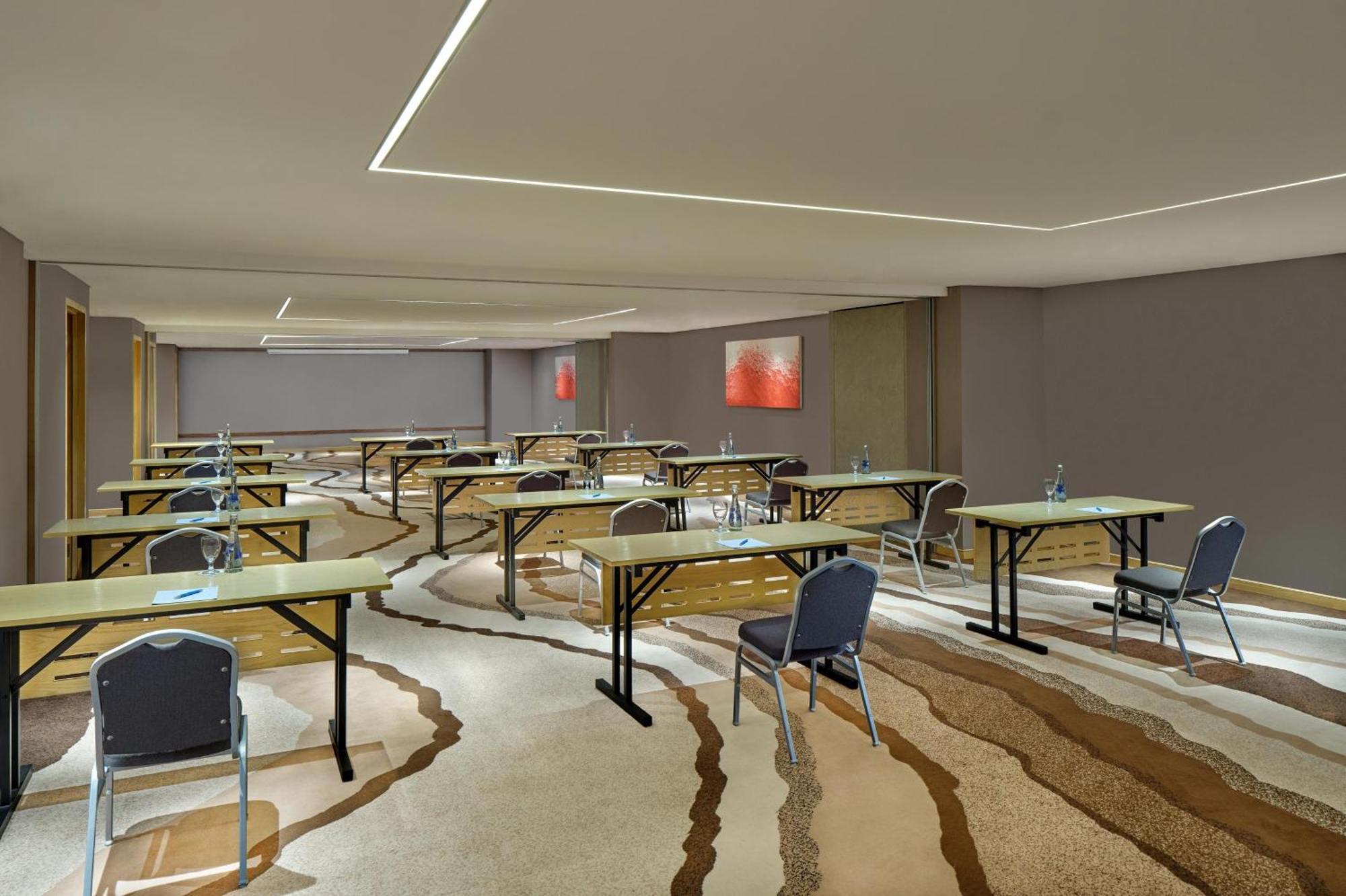 Four Points By Sheraton Balikpapan Exteriör bild