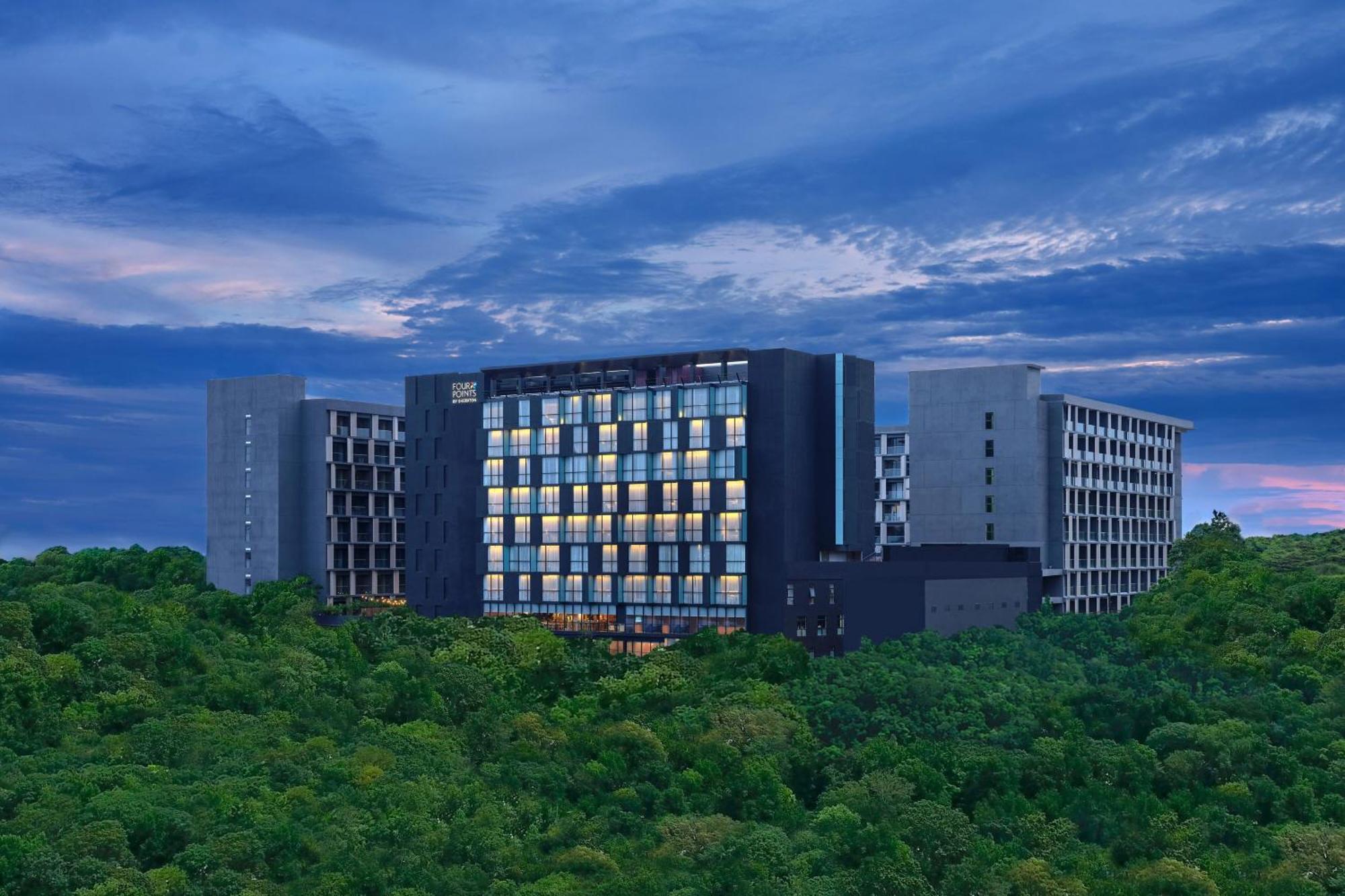 Four Points By Sheraton Balikpapan Exteriör bild